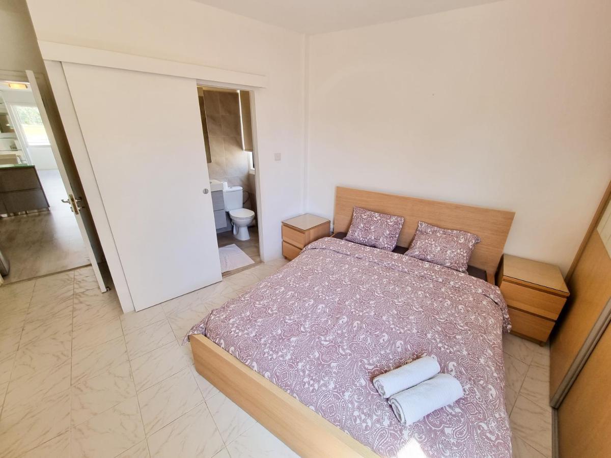 Cheer Up City Apartment, Near To The Finikoudes Beach Ларнака Екстериор снимка
